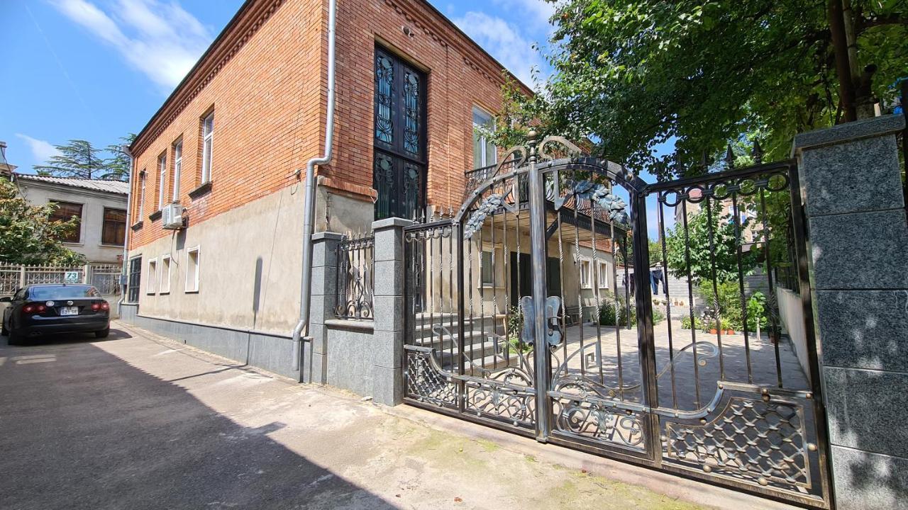 Guest House Panda Kutaisi Exterior foto