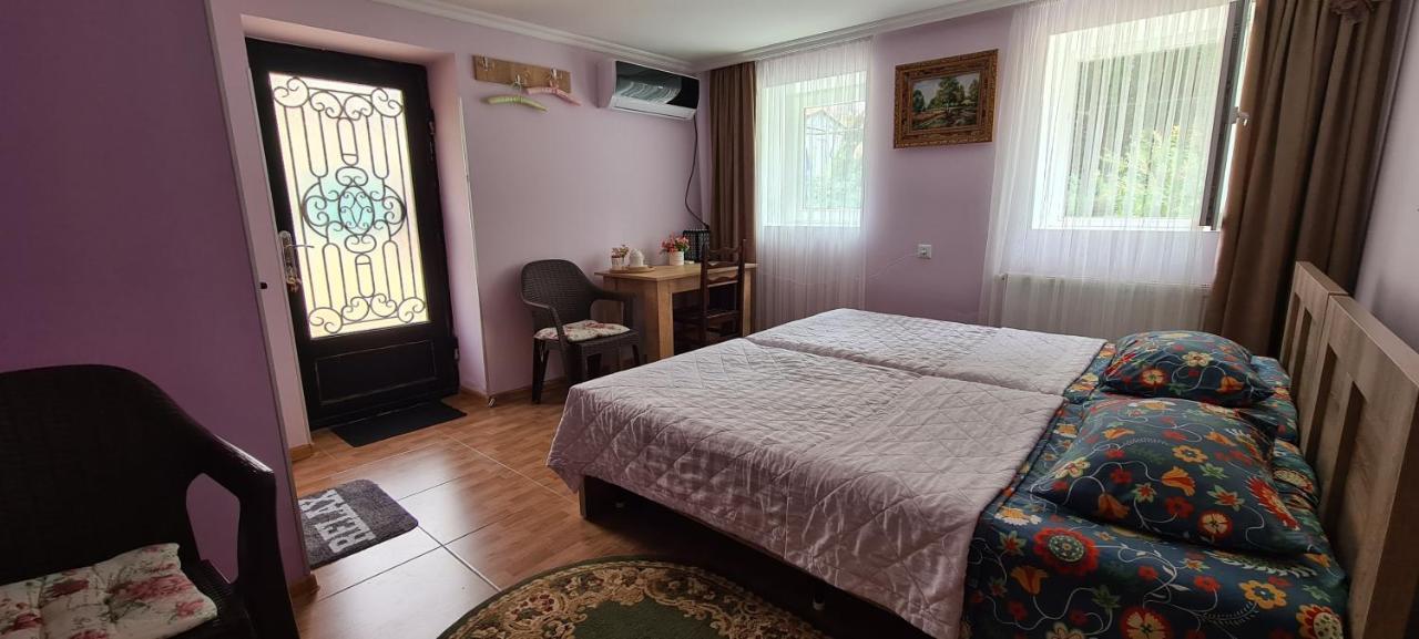 Guest House Panda Kutaisi Exterior foto